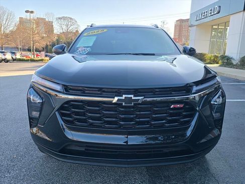 Certified 2025 Chevrolet Trax RS w/ Driver Confidence Package image 30