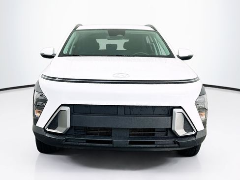 Used 2025 Hyundai Kona SEL AWD/4WD image 2