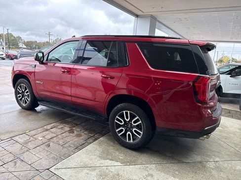 Used 2024 GMC Yukon AT4 w/ Technology Package image 3