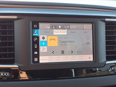 Used 2024 Chrysler Voyager LX image 7