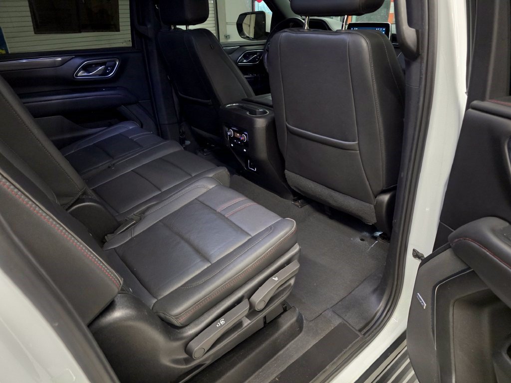 Used 2024 Chevrolet Suburban RST RWD image 36