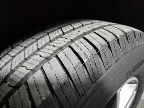 Used 2018 Jeep Grand Cherokee Limited image 13