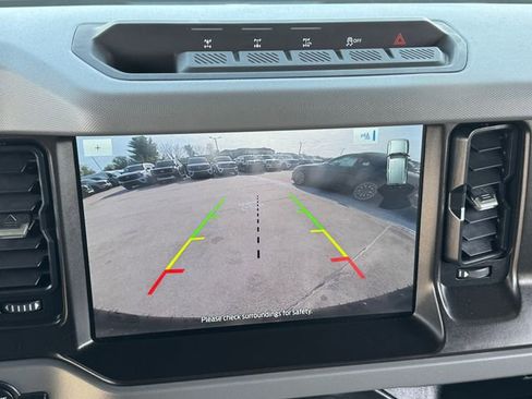 Used 2023 Ford Bronco Everglades image 26