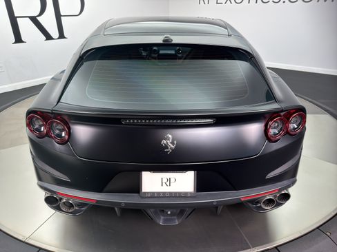 Used 2018 Ferrari GTC4Lusso T RWD image 11