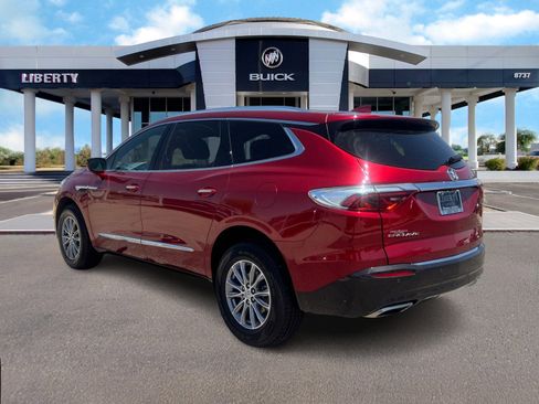 Used 2024 Buick Enclave Premium image 5