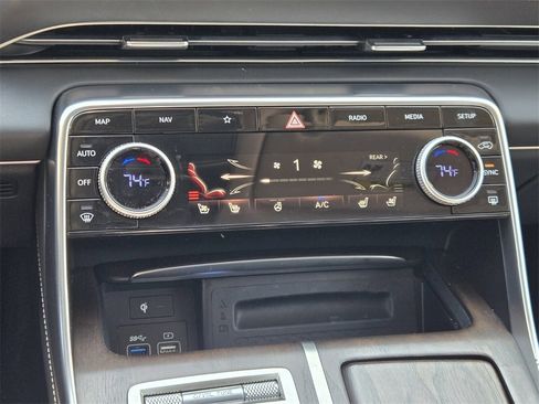 Used 2022 Genesis GV80 2.5T image 22