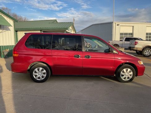 Used 2002 Honda Odyssey LX image 2