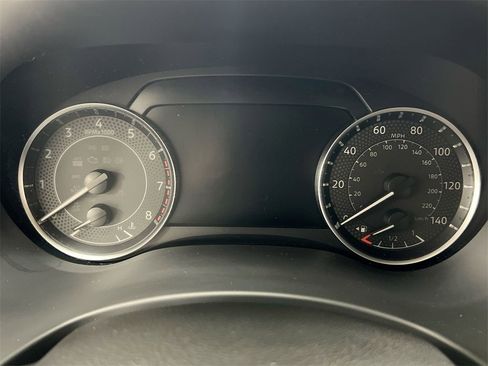 Used 2021 Nissan Armada SL w/ Captain's Chairs Package image 11