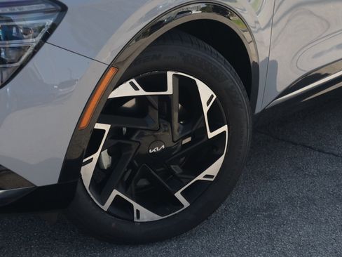 Used 2024 Kia Sportage SX image 22