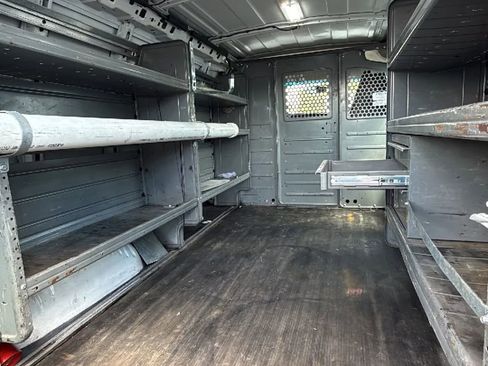 Used 2016 GMC Savana 2500 image 13