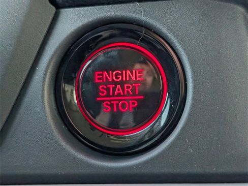 New 2025 Honda Pilot Touring image 29