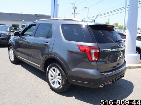 Used 2018 Ford Explorer XLT w/ Equipment Group 202A AWD/4WD image 7