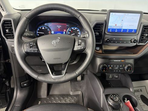 Used 2023 Ford Bronco Sport Outer Banks w/ Tech Package AWD/4WD image 3