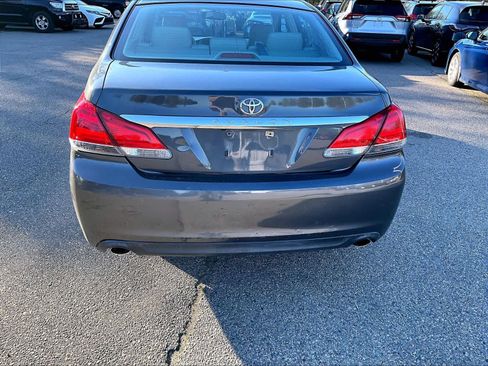 Used 2011 Toyota Avalon FWD image 7