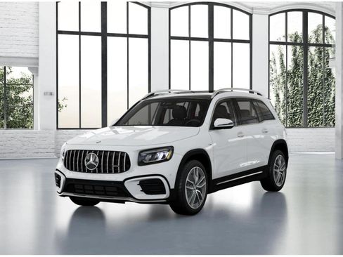 Used 2025 Mercedes-Benz GLB 35 AMG 4MATIC image 39