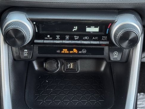 Used 2024 Toyota RAV4 LE image 17