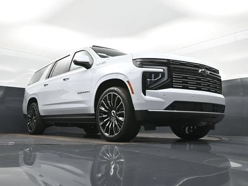New 2026 Chevrolet Suburban High Country AWD/4WD image 45