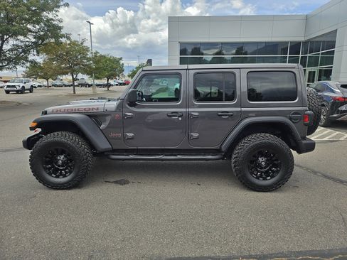 Used 2022 Jeep Wrangler Unlimited Rubicon AWD/4WD image 9