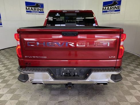 Used 2024 Chevrolet Silverado 1500 LTZ w/ LTZ Convenience Package II AWD/4WD image 17