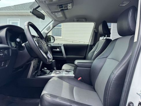 Used 2018 Toyota 4Runner SR5 Premium AWD/4WD image 13