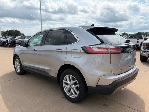 Used 2022 Ford Edge SEL w/ Convenience Package AWD/4WD image 5