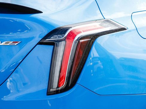 Used 2023 Cadillac CT4 V Blackwing w/ LPO, Bronce Accent Package image 8