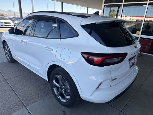 Used 2023 Ford Escape ST-Line w/ Equipment Group 301A image 6