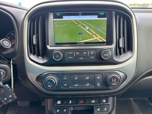 Used 2017 GMC Canyon SLT w/ Driver Alert Package image 23