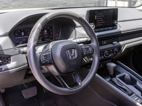 Used 2024 Honda Accord EX image 22