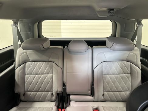 New 2026 Lincoln Navigator L Black Label AWD/4WD image 37