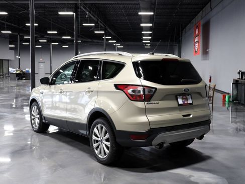 Used 2017 Ford Escape Titanium AWD/4WD image 5