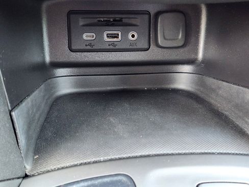 Used 2024 Chevrolet Equinox RS FWD image 16