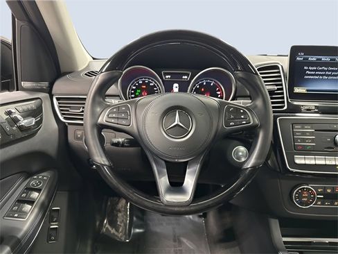 Used 2018 Mercedes-Benz GLS 550 4MATIC image 17