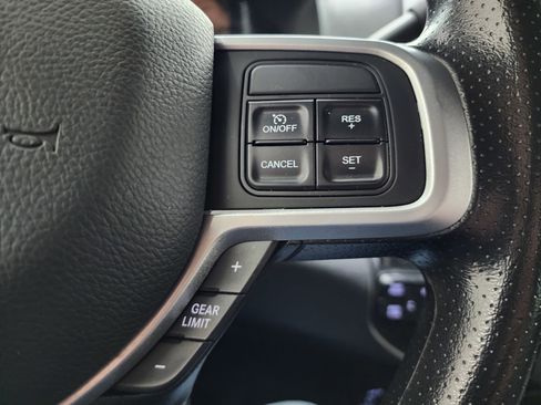 Used 2022 RAM 2500 Big Horn w/ Cold Weather Group image 16