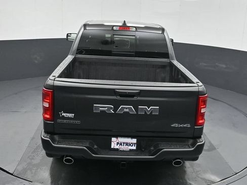New 2026 RAM 1500 4x4 Crew Cab image 32