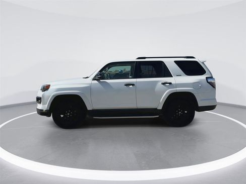 Used 2019 Toyota 4Runner Limited image 6