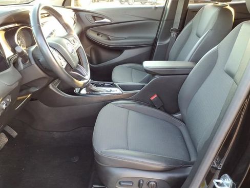 Used 2023 Buick Encore GX Preferred w/ Cold Weather Comfort Package FWD image 5