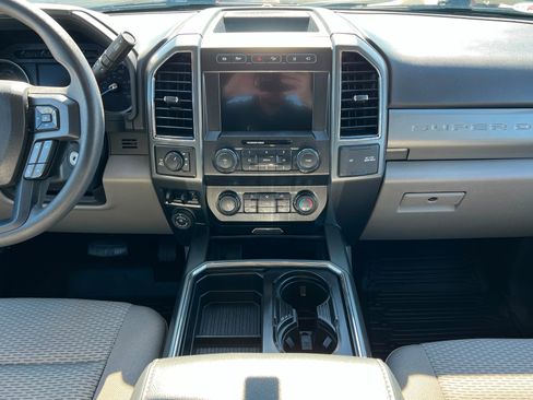 Used 2022 Ford F350 XLT w/ XLT Premium Package image 14