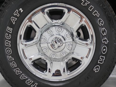 Used 2024 RAM 2500 Tradesman w/ Chrome Appearance Group image 25