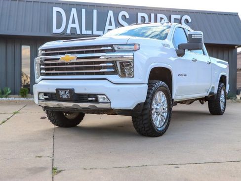 Used 2020 Chevrolet Silverado 2500 High Country w/ Z71 Off-Road Package AWD/4WD image 2