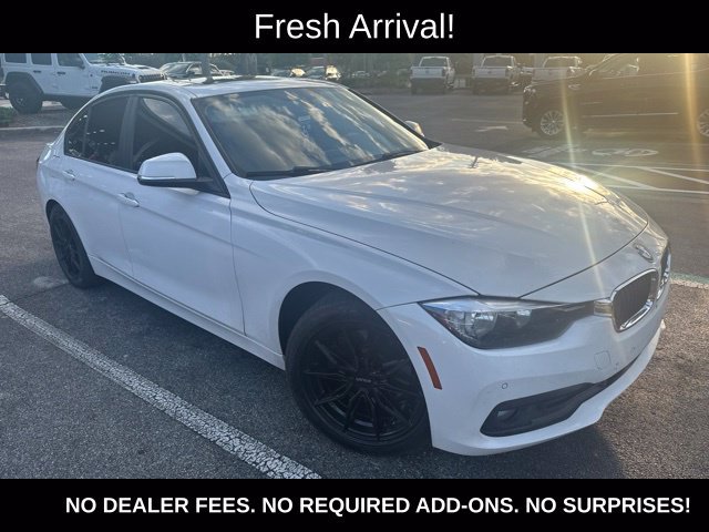 Used 2017 BMW 320i Sedan RWD image 1