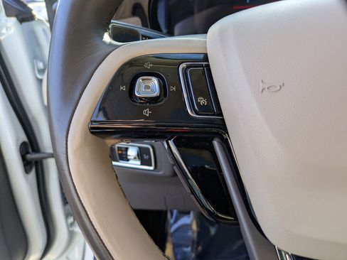 Used 2024 Lincoln Corsair Grand Touring w/ Equipment Group 301A image 18