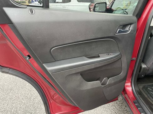 Used 2012 Chevrolet Equinox LT w/ Driver Convenience Package image 12