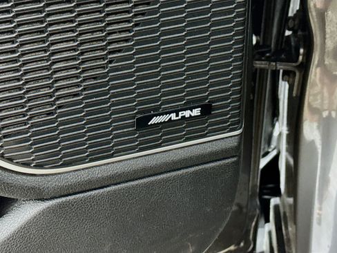 Used 2021 Jeep Grand Cherokee L Limited AWD/4WD image 4