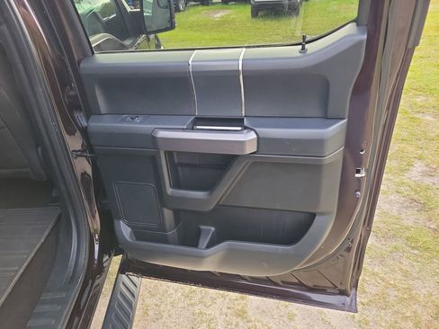 Used 2018 Ford F150 XLT w/ Equipment Group 302A Luxury image 32