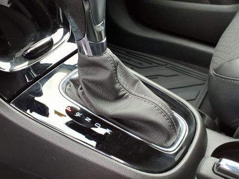 Certified 2022 Buick Encore Preferred w/ Safety Package image 21