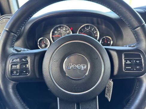 Used 2012 Jeep Wrangler Unlimited Sport w/ Connectivity Group image 25