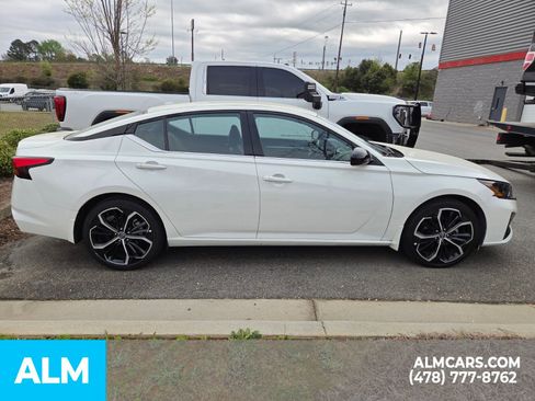 Used 2025 Nissan Altima 2.5 SR image 14