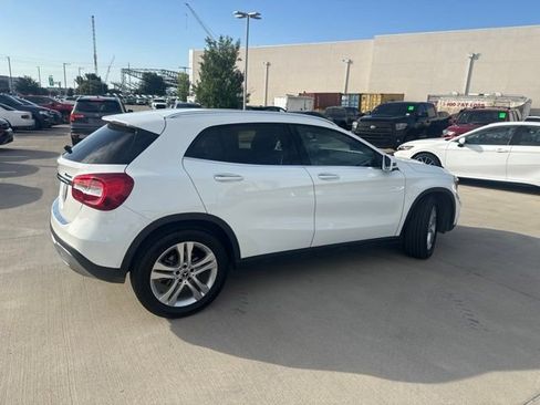 Used 2019 Mercedes-Benz GLA 250 4MATIC image 3