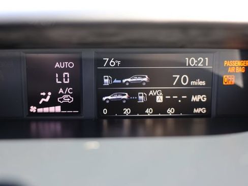 Used 2018 Subaru Forester 2.5i Premium w/ All-Weather Package AWD/4WD image 22
